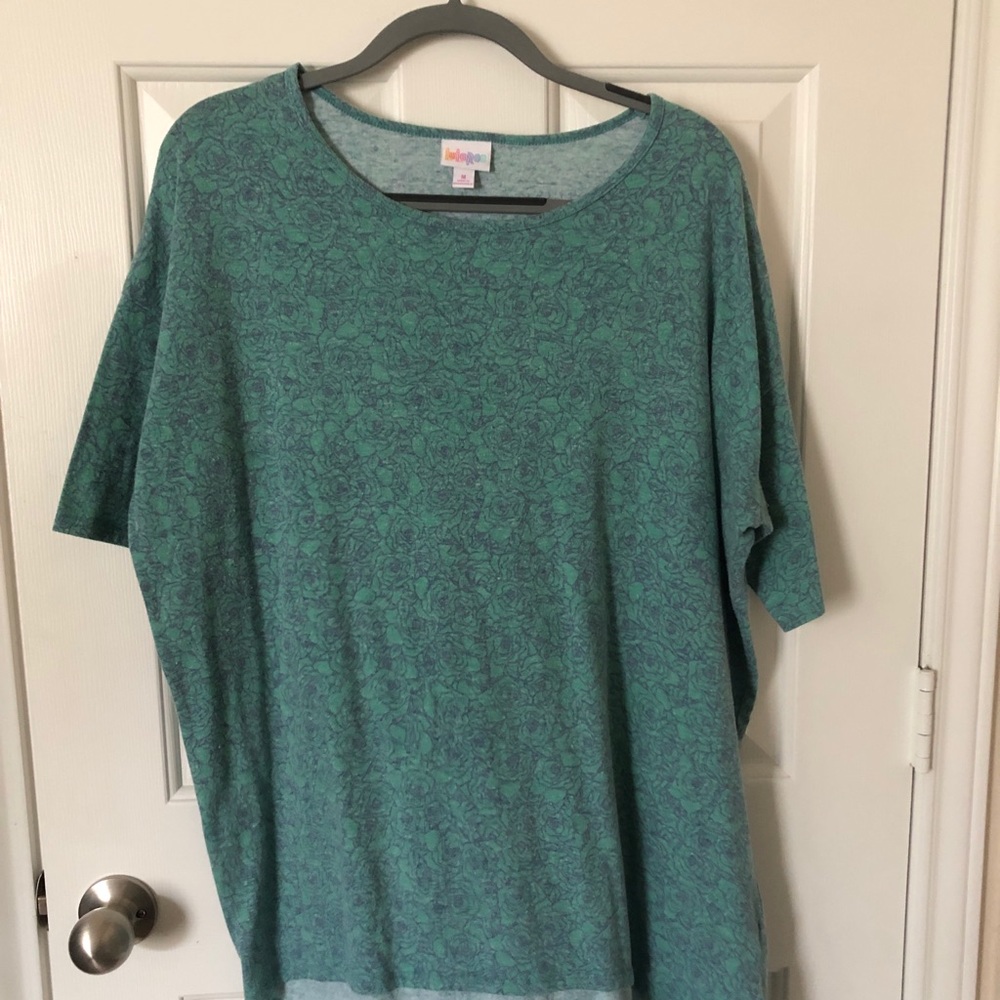 👑Lularoe Irma shirt👑